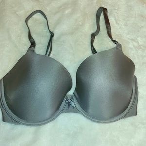 Victoria's Secret demi buste lightly padded gray bra 32DD